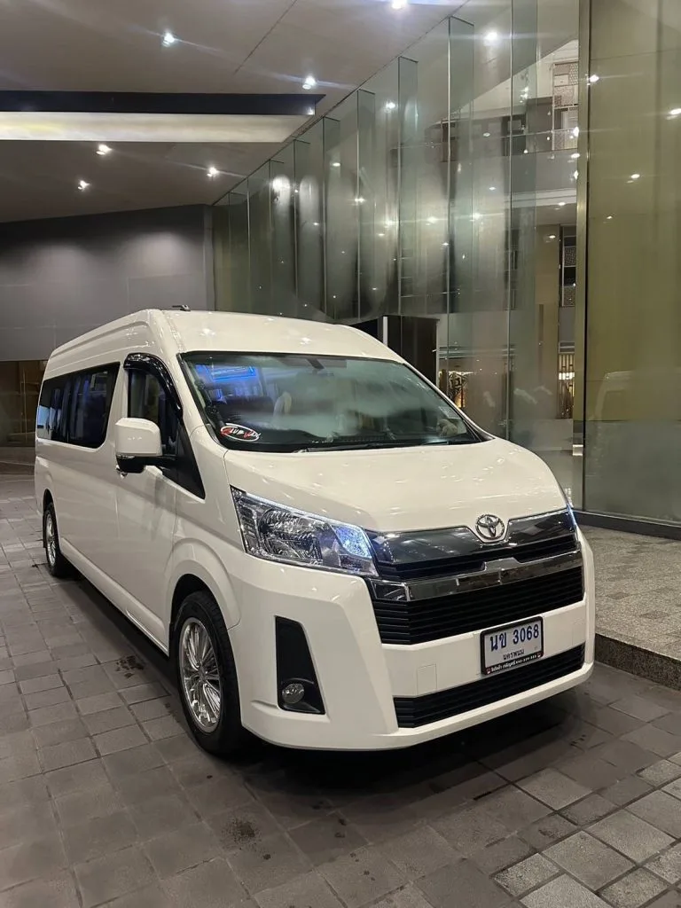 รถตู้ All New Commuter